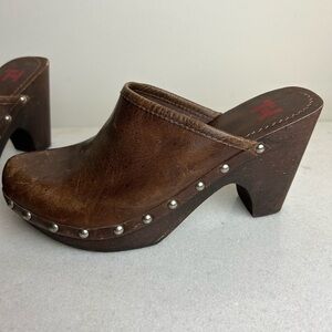Vintage Brown Leather Studded Clogs Y2K Size 7 1/2
